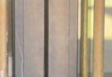 Kindness prevails: Hotel closed entrance when hummingbird built nest on door handle