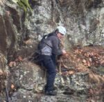 Heartwarming rescue of dog stranded on narrow ledge halfway down cliff