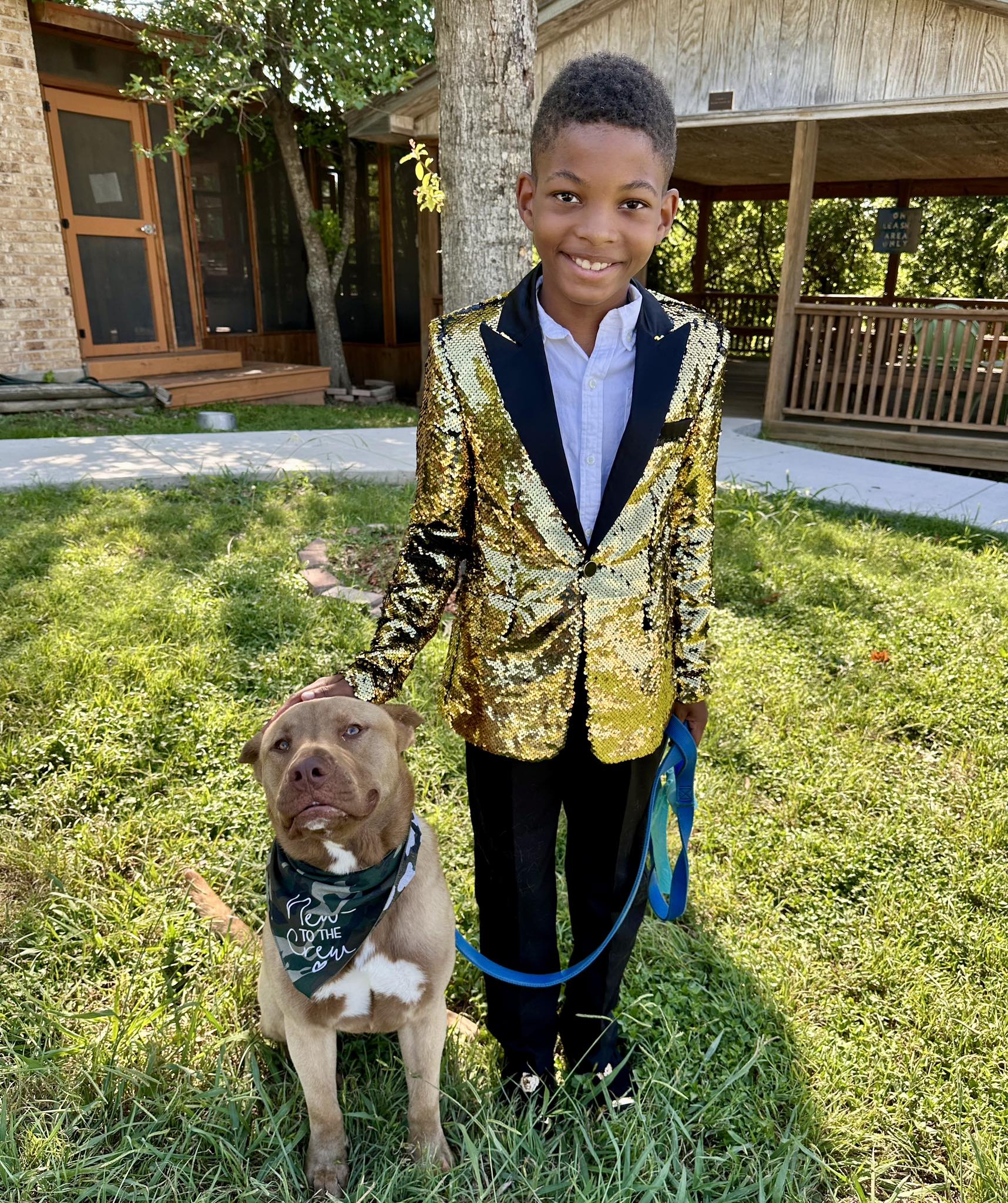 Youngster arrives at Texas animal shelter dressed for ‘special occasion’ to adopt his new best friend