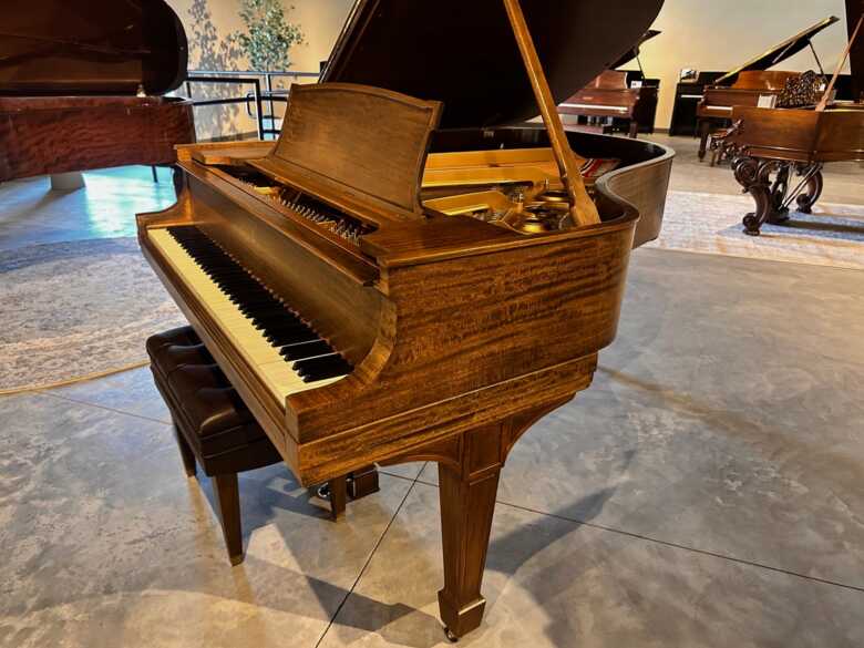 Steinway & Sons L - Restored by Steinway 2016