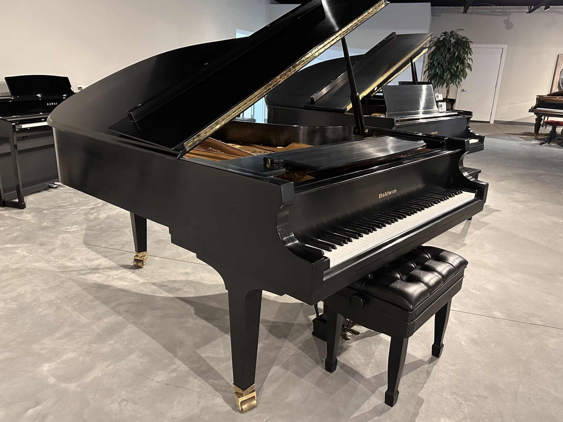 Baldwin L Satin Ebony