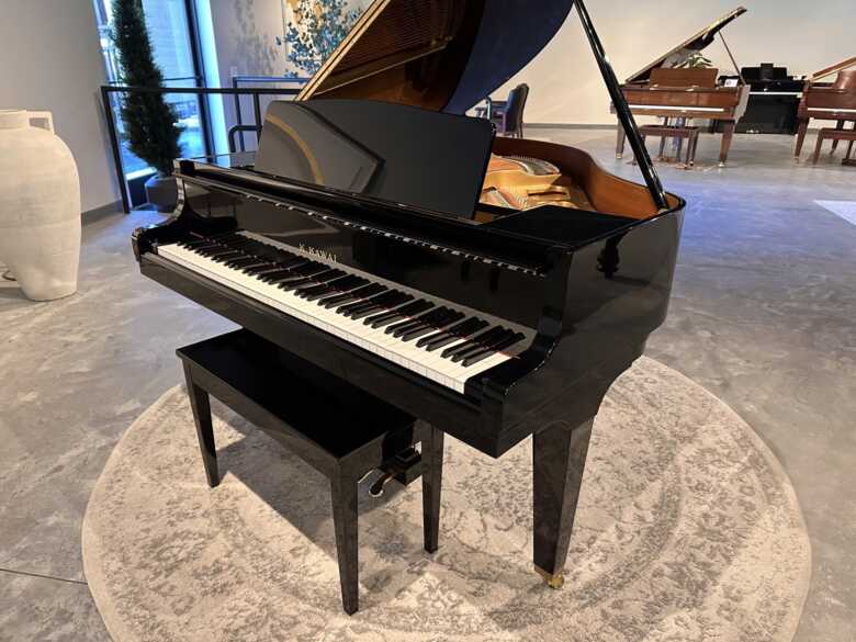 Kawai GM-10 Baby Grand Ebony Polish