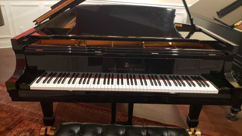 2011 Steinway D Mint condition 