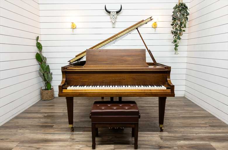 Baldwin R Baby Grand Piano