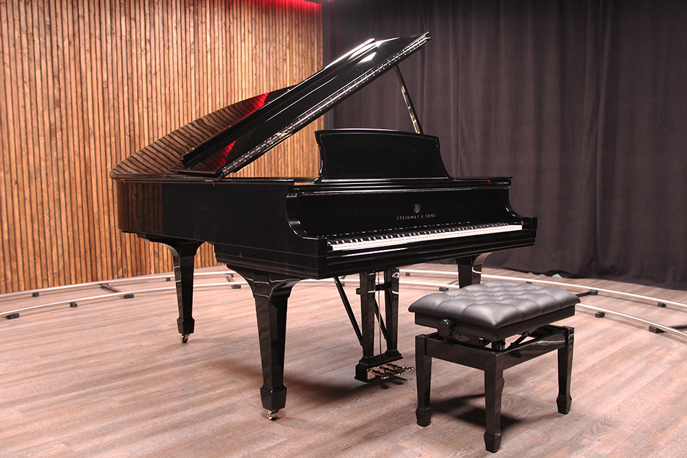 Steinway & Sons L Parlor Grand Piano