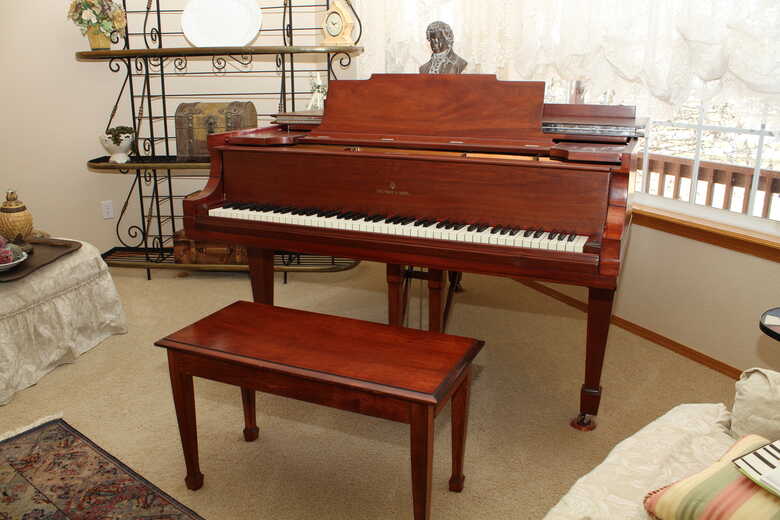 Antique Steinway M Grand - now 100 yrs old!