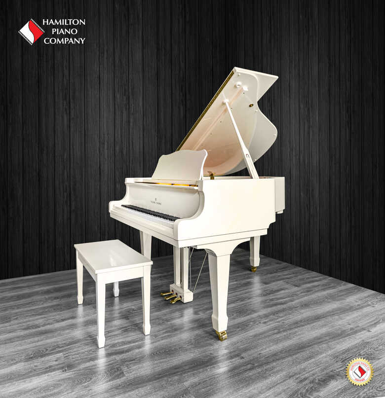 Young Chang G-157 Baby Grand