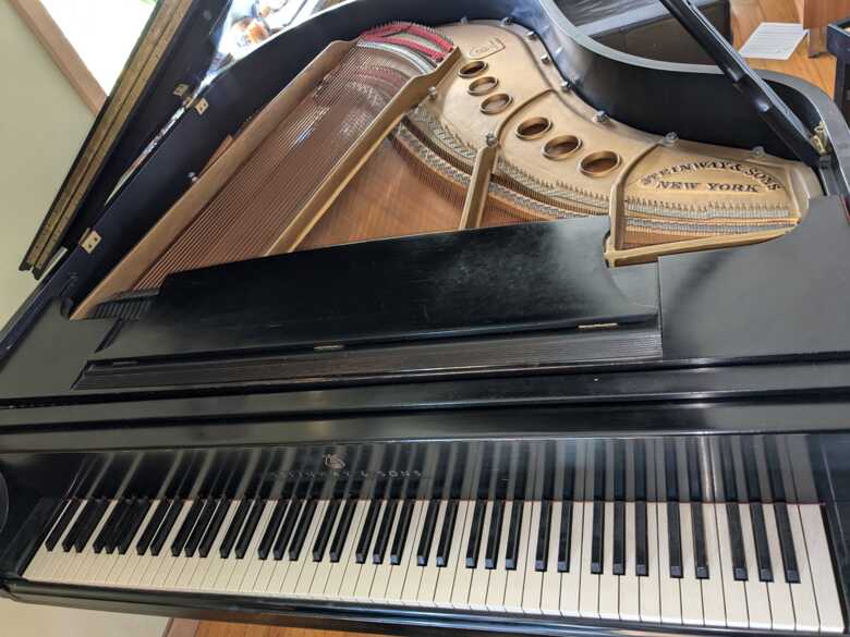 Steinway M in very good original condition. 