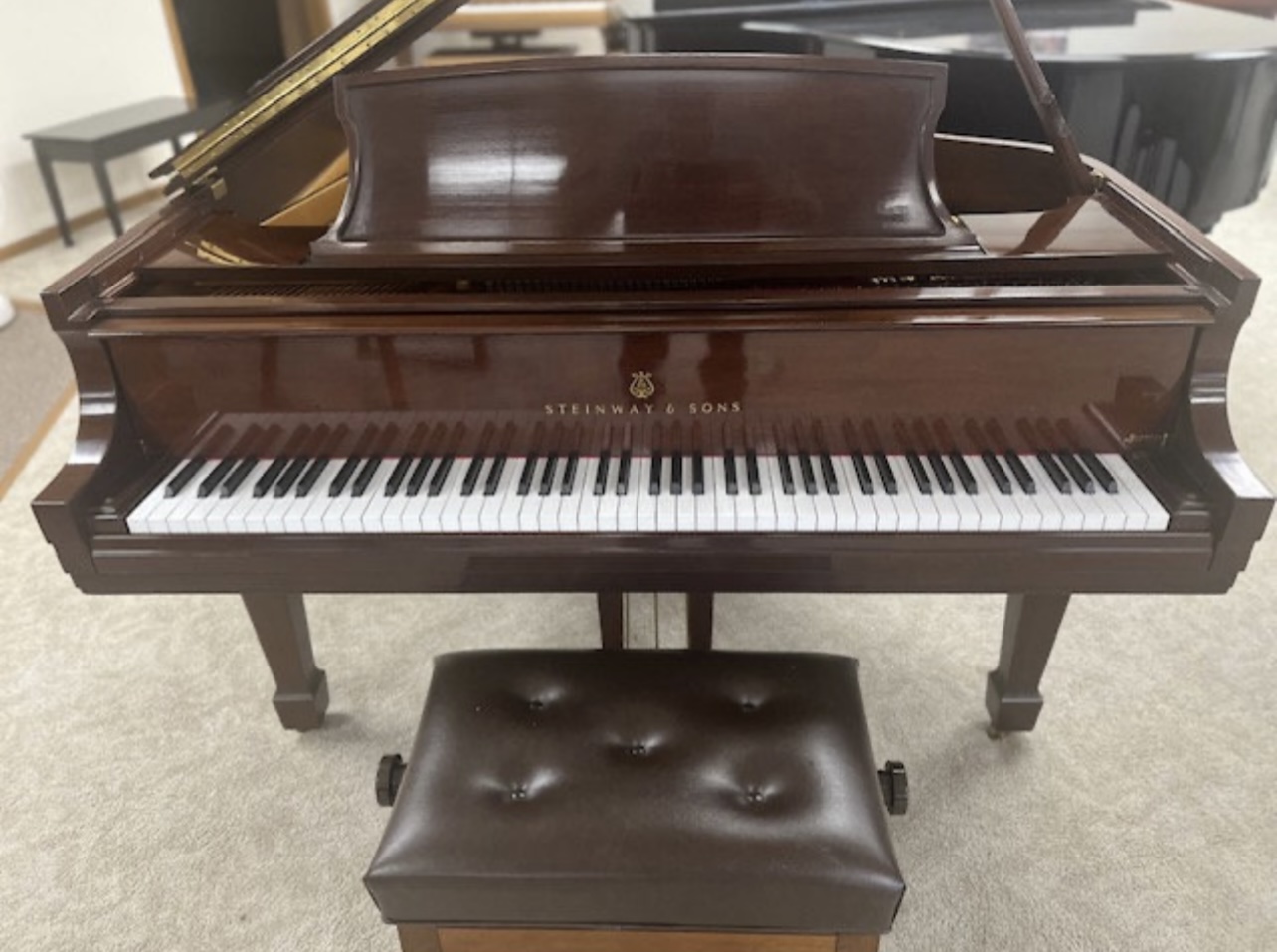 Steinway L in Excellent Condition