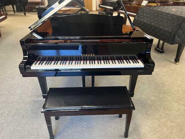 Yamaha C3 - Like New