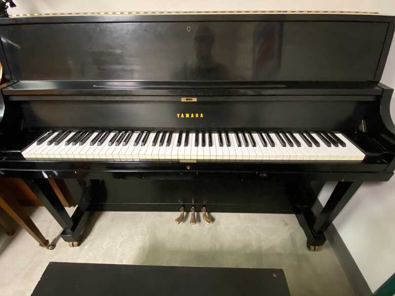 Yamaha Studio Piano