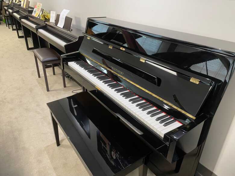 Cristofori CRV-425 Continental Upright