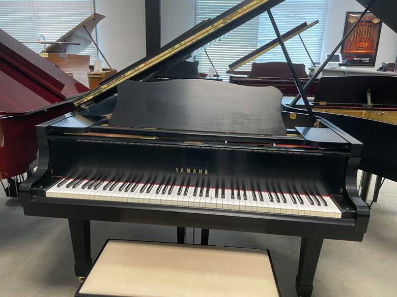 Yamaha G2 Baby Grand