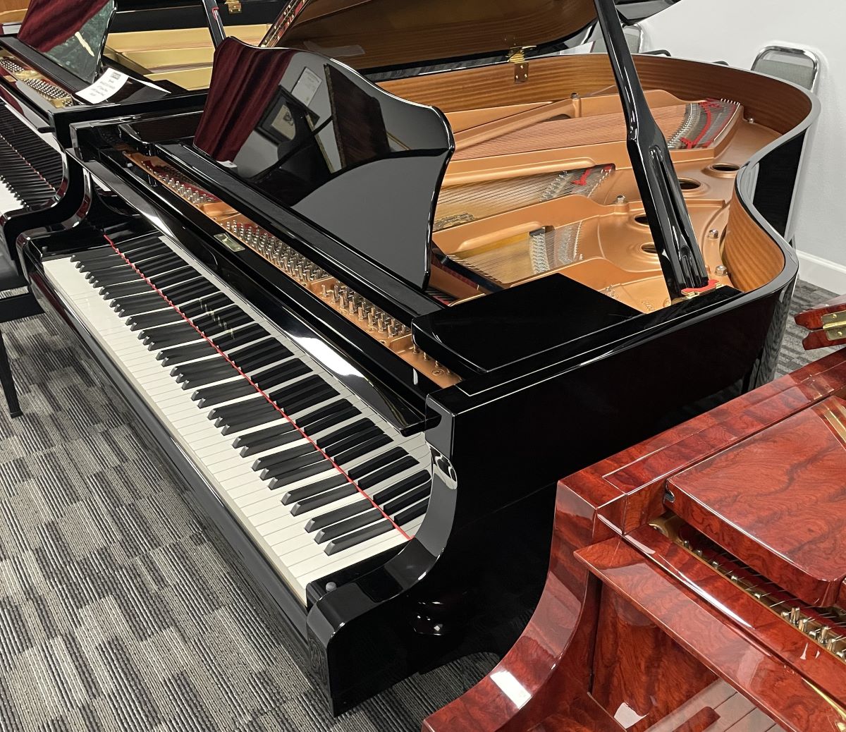 Yamaha C3 Grand Piano - Picarzo Pianos