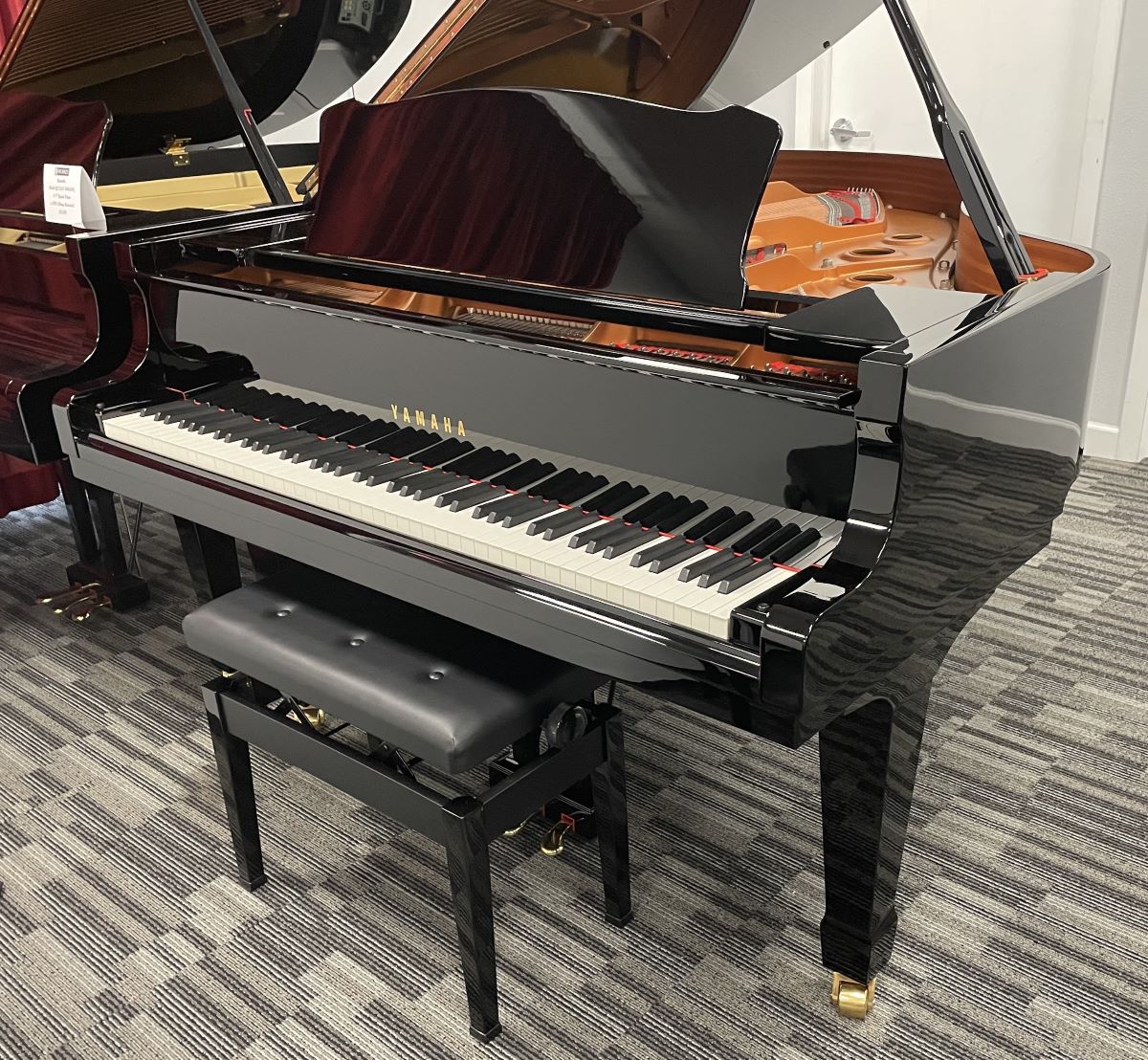 Yamaha C3 Grand Piano - Picarzo Pianos