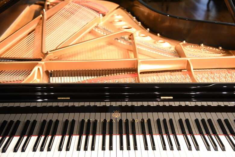 Steinway B 1992 Classic, High Gloss Best Prices in 5 Years