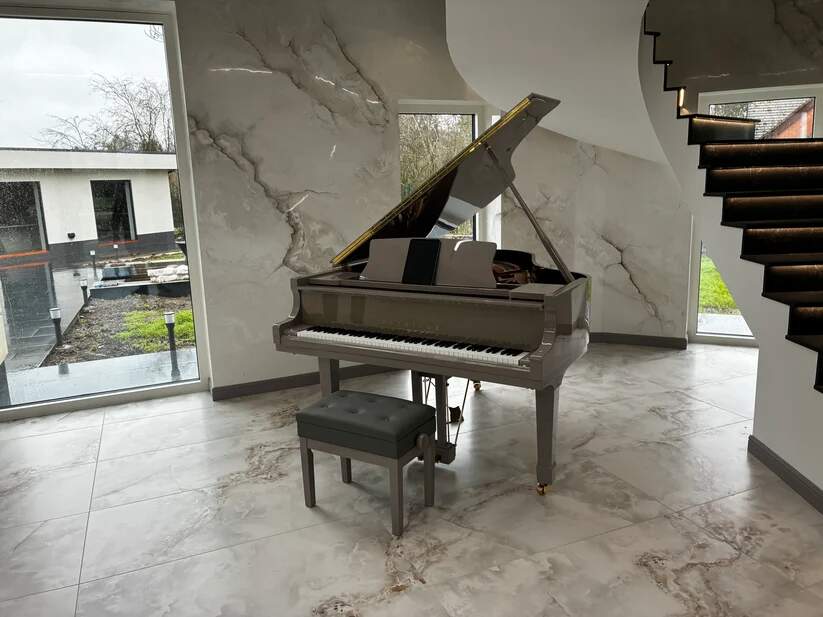Velouré No.1 Aurelius Self Playing Grand Piano