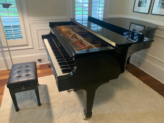 BOSTON STEINWAY LIKE NEW - GORGEOUS