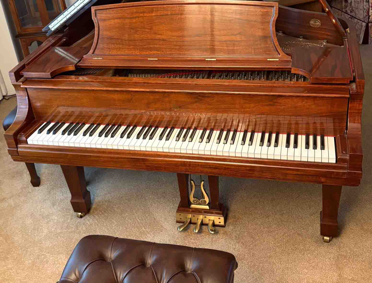 OPPORTUNITY - 2000 STEINWAY B Crowne Jewel Grand Piano