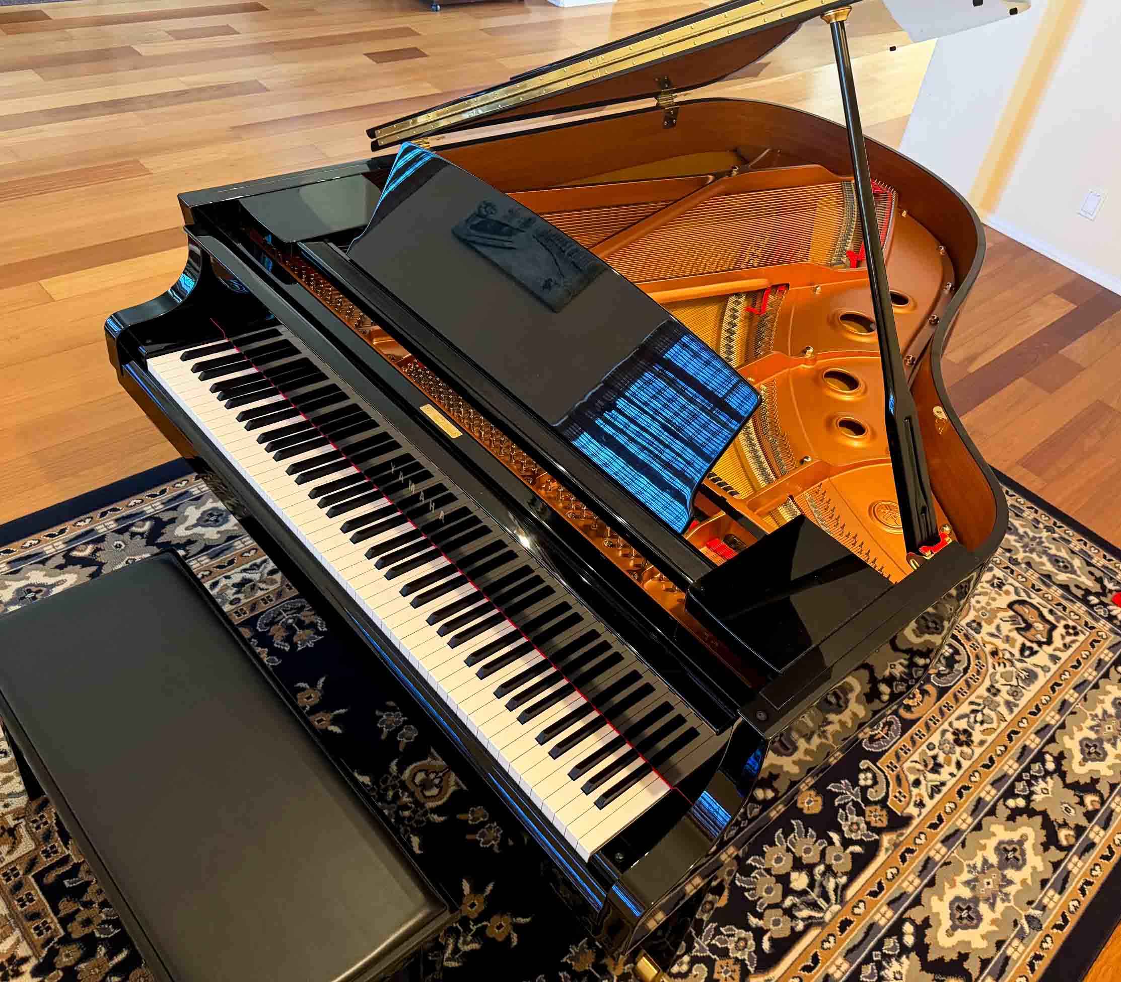 Like-new YAMAHA C3X 6’1″ Grand Piano – in Los Angeles Metro