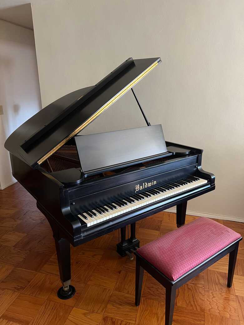 Baldwin 5'8 Grand Piano