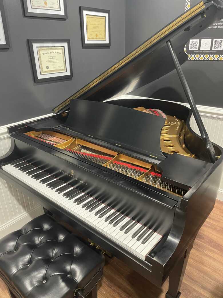 Steinway Model M