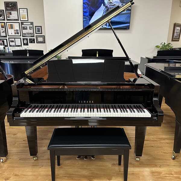 Yamaha C2X #6423769 Polished Ebony 5′ 8″ Grand Piano