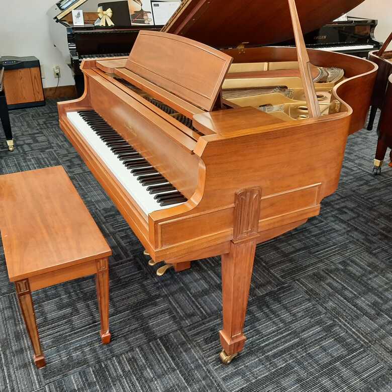 Story & Clark 5'6" Grand Piano  Made by YAMAHA