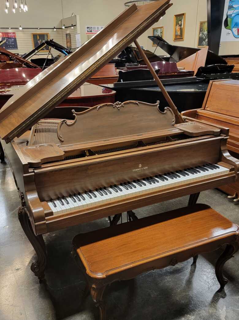 Steinway M Louis XV