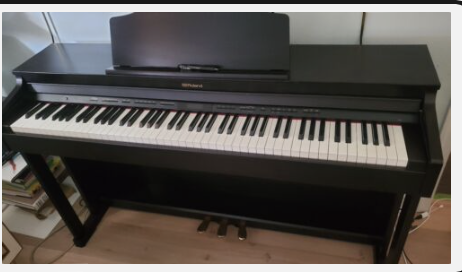 Roland HP^)! Excellent condition