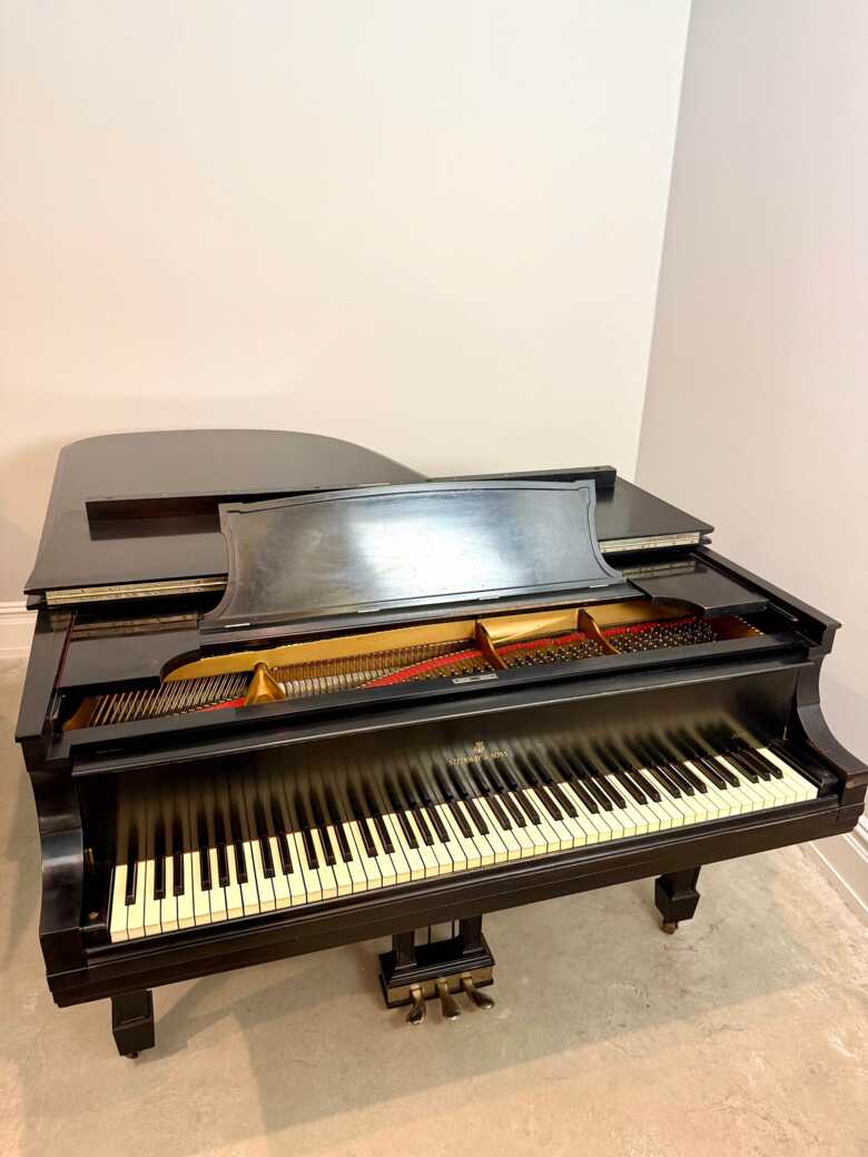 Steinway B