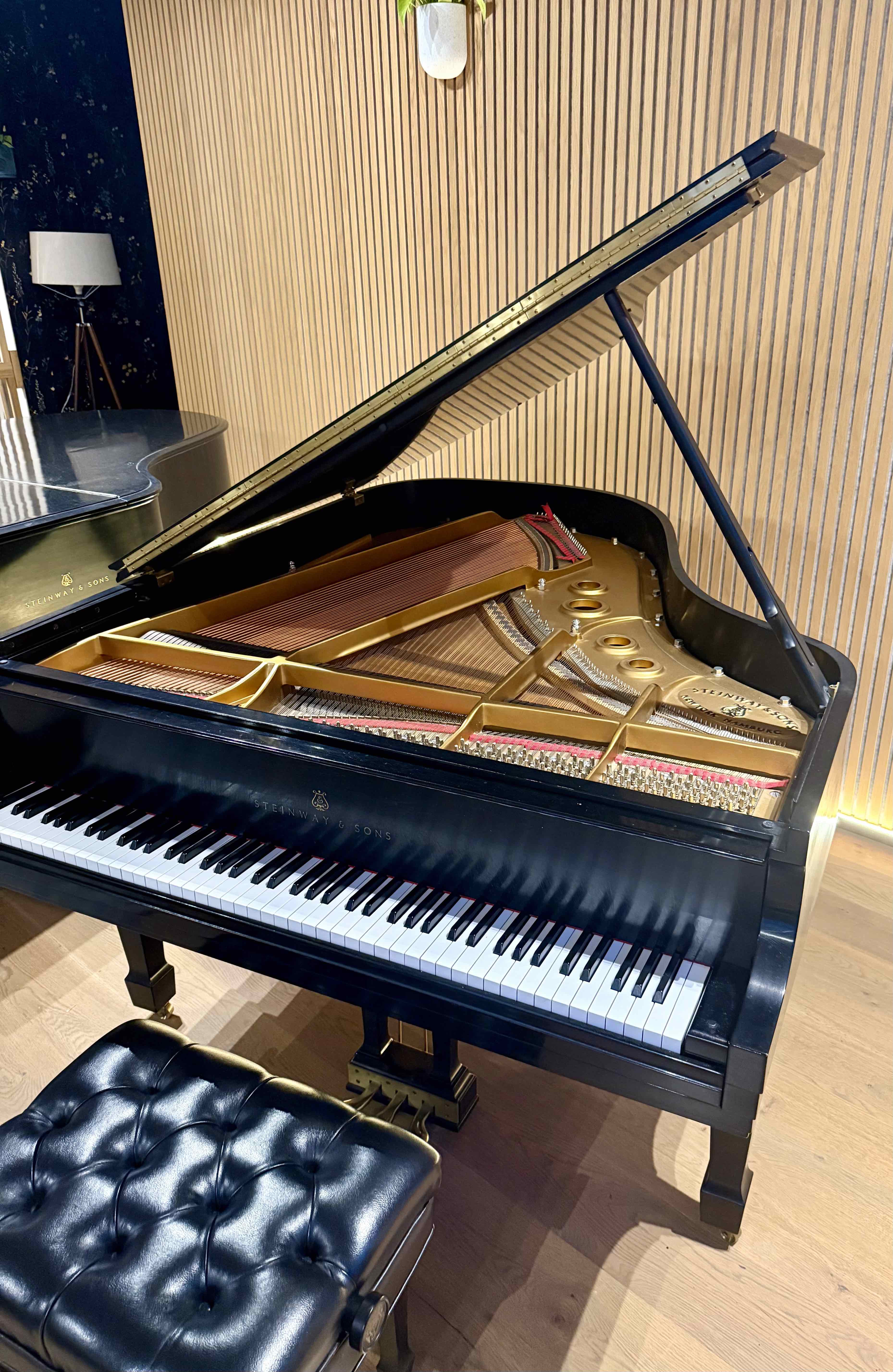 Pristine Steinway L, new in 1994