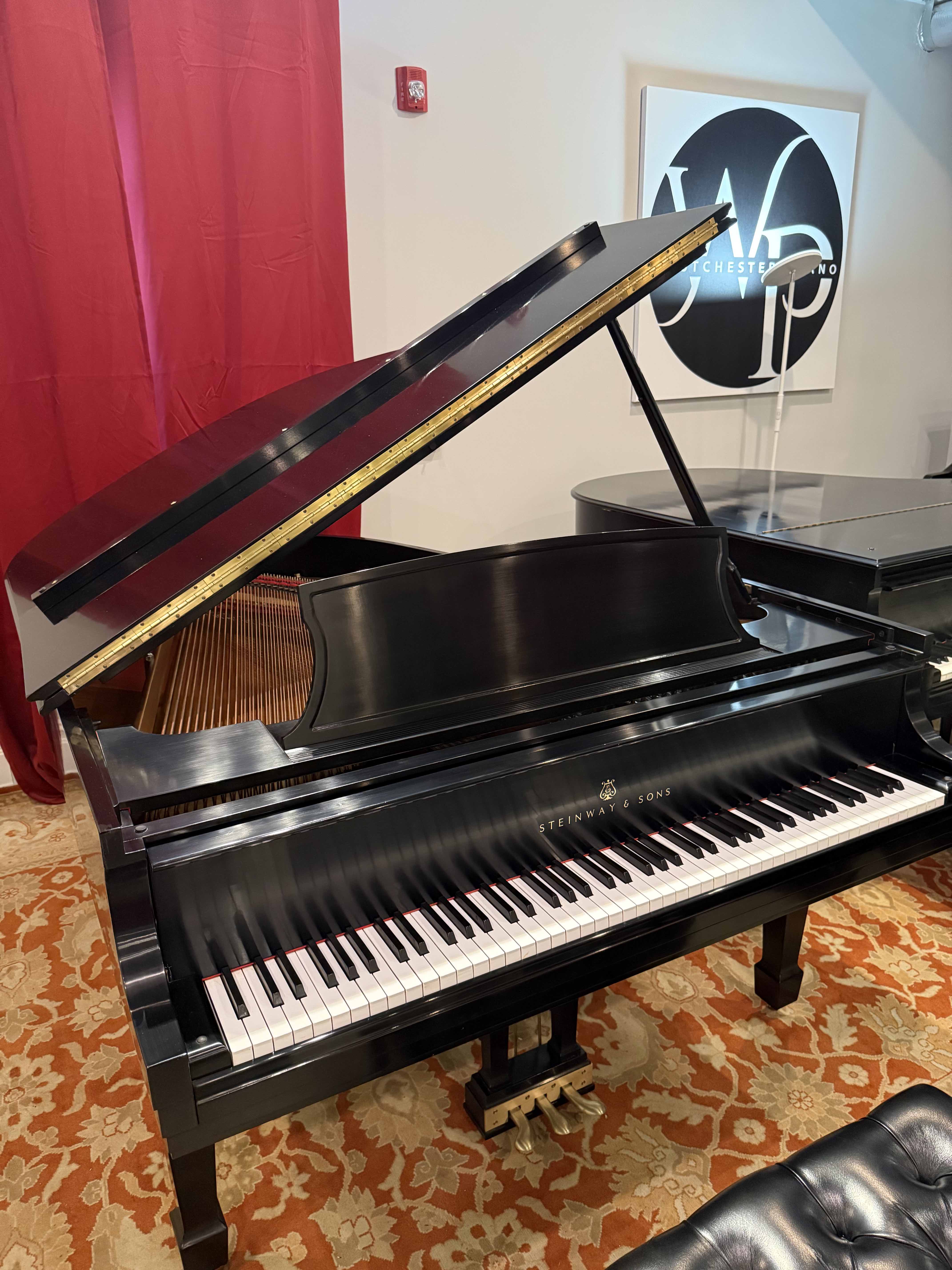As new Steinway L 2003