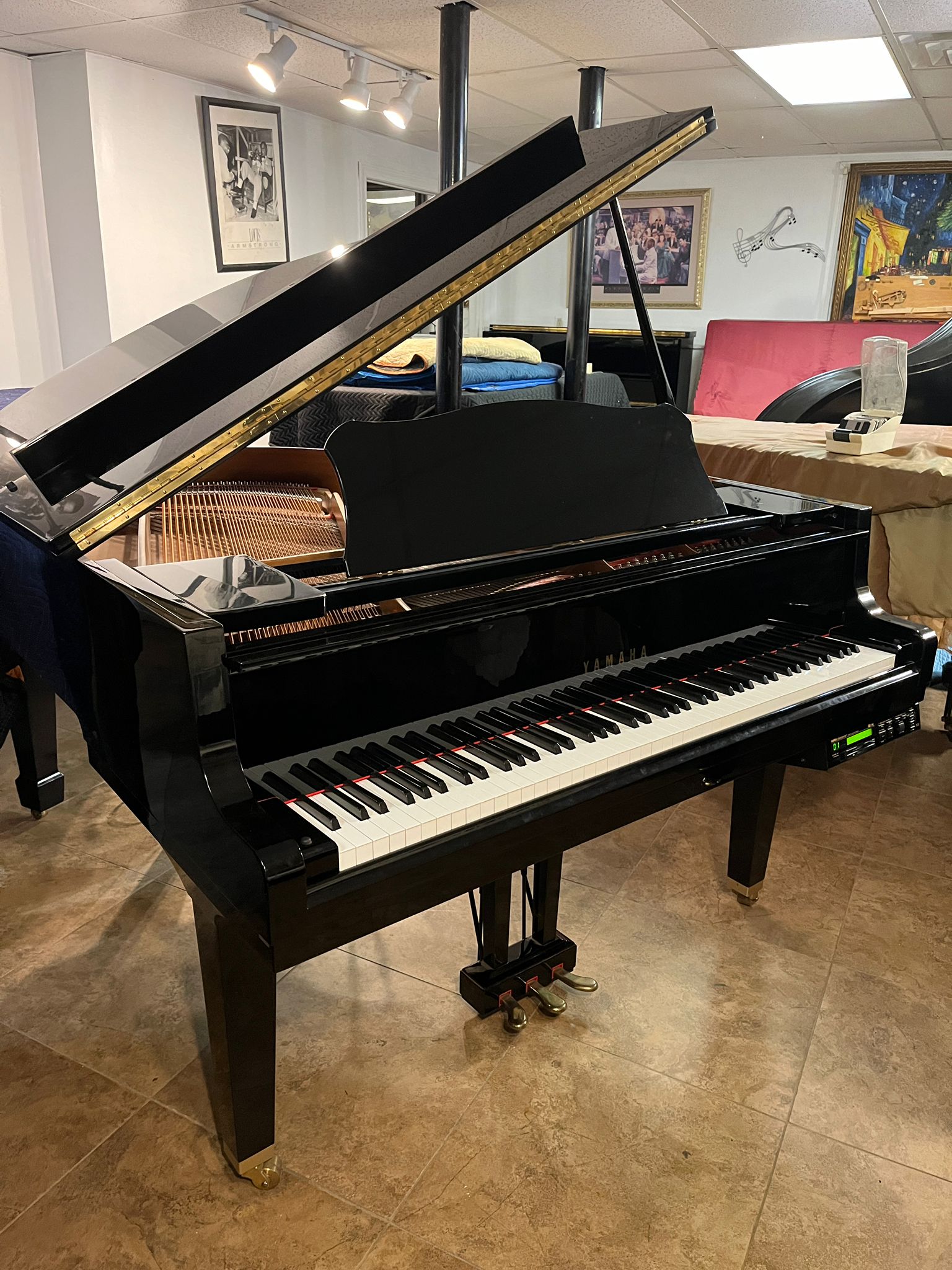 Yamaha GH1 Baby Grand Piano – Perfect Blend of Elegance & Te