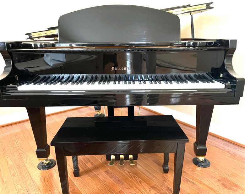 Falcone Grand Piano Very Good Condition