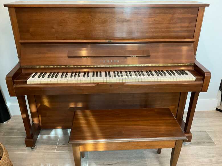 Used Yamaha U1 upright piano, 1982, walnut
