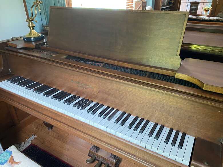 1946 kimball baby grand piano