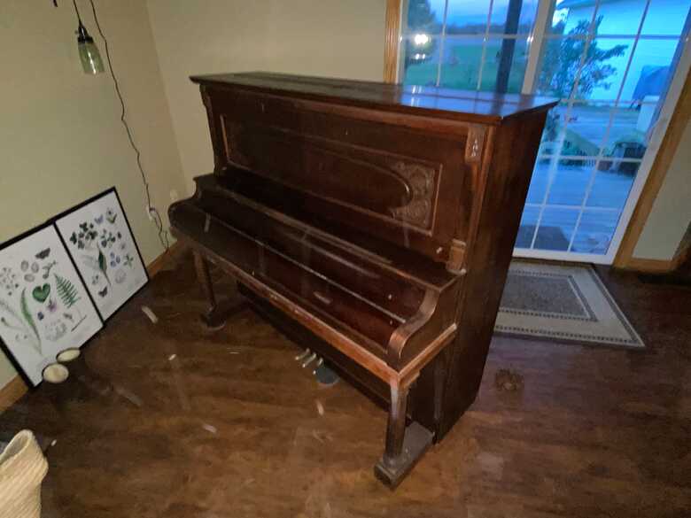 Kurtzman Upright Piano - 1900-1917