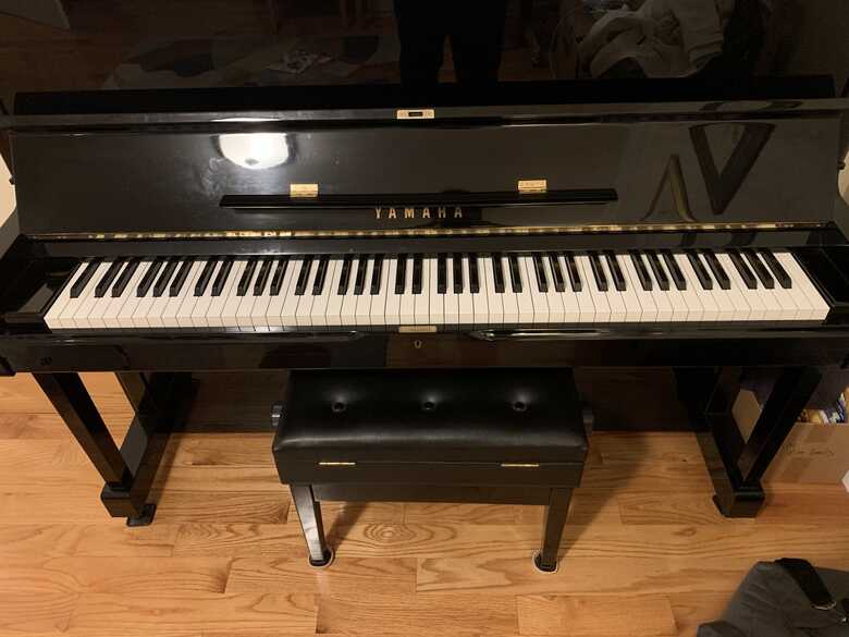 Yamaha U1 48" Upright Piano Model M