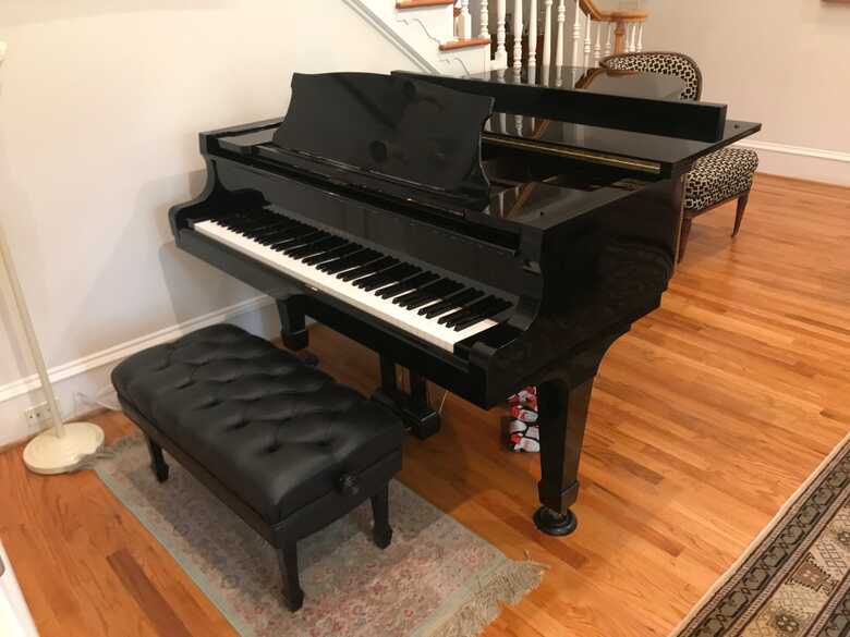 KG-5C Kawai 6'8" grand piano--wonderful instrument