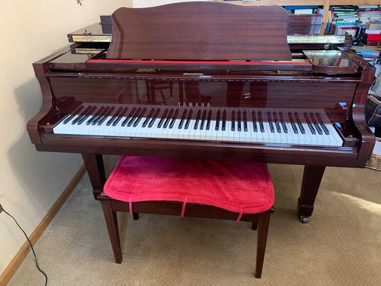 NJ JUST REDUCED-Yamaha G1 PIANO TEACHER OWNED