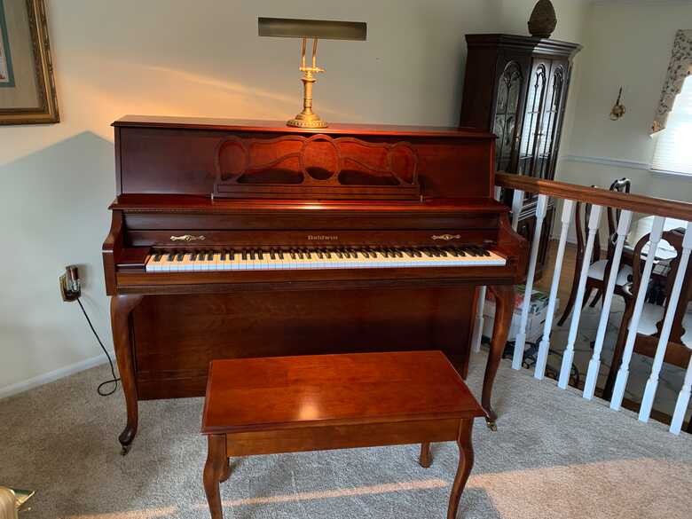 Baldwin Model 662 with Bench Hardly Used