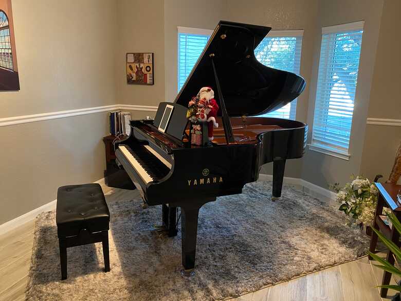CX5, Disklavier with Silent Piano