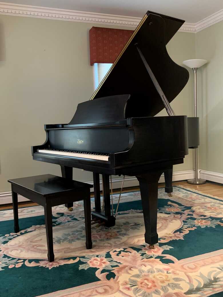 Boston Grand Piano 5'10" beautiful condition 2006 