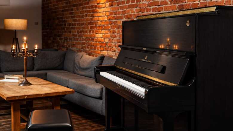RARE 1999 STEINWAY K-132 – HAMBURG GERMANY – 52" 