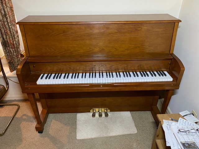Beautiful Looking Piano with Lovely Tone