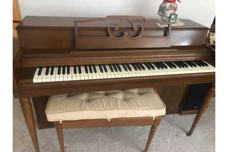 how was a black wurlitzer spinet piano in 1949