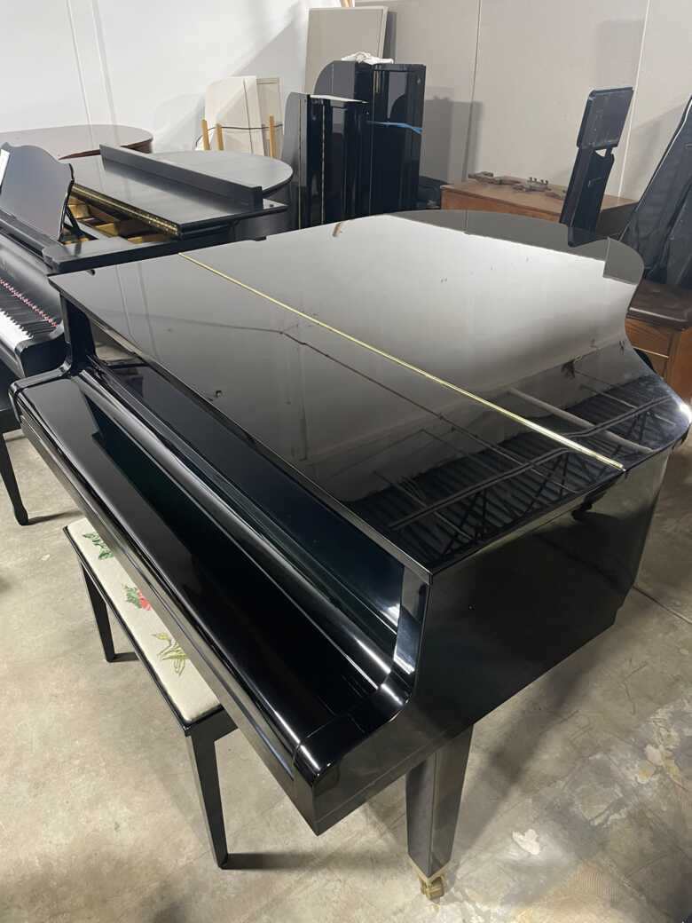 1986 Yamaha GH1 Baby Grand Piano