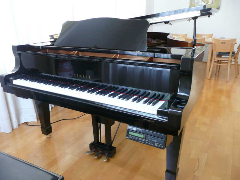 Like New Yamaha C7 Silent/Player Piano