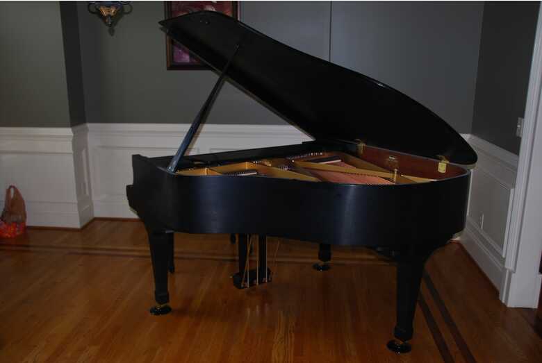 2005 Kawai Grand Piano RX-1 Black Satin Finish